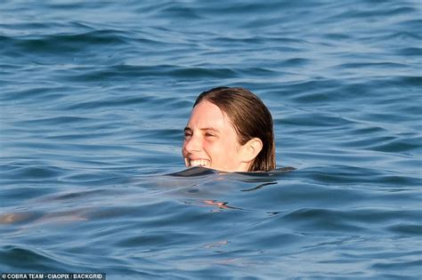 maya hawke bikini|Maya Hawke showcases her incredible bikini body in Venice